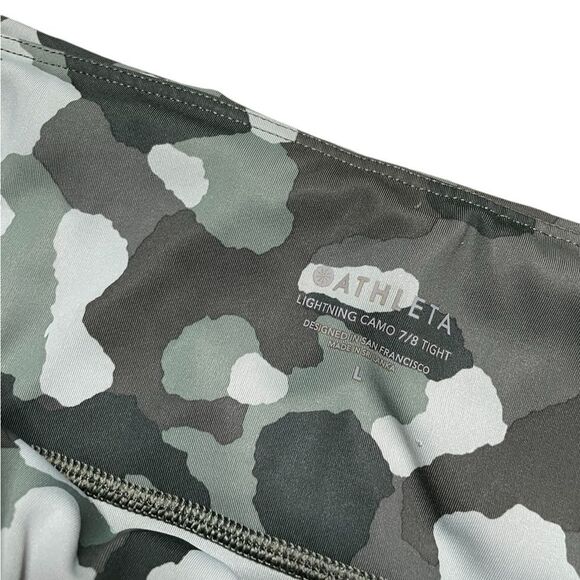 ATHLETA Lightening Camo 7/8 Tight Green Camo Size Large - Picture 9 of 10